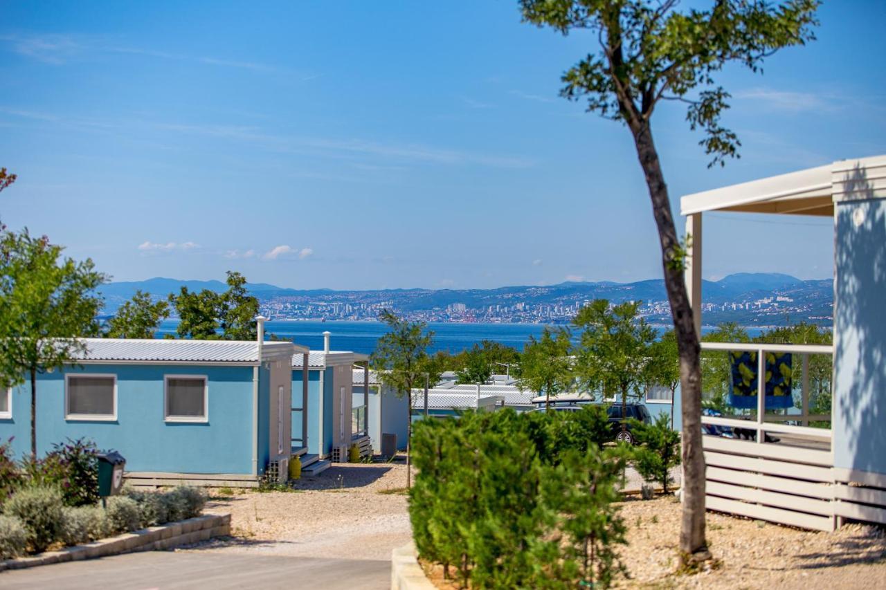 Mobile Homes Camping Omisalj Exterior photo